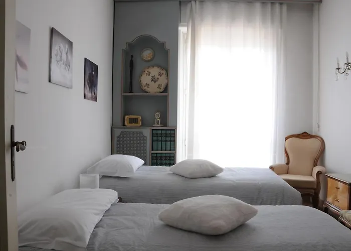 Blue Moon - Via Torre Del Lebbroso